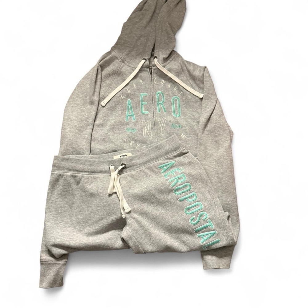 Aeropostale grey & teal set